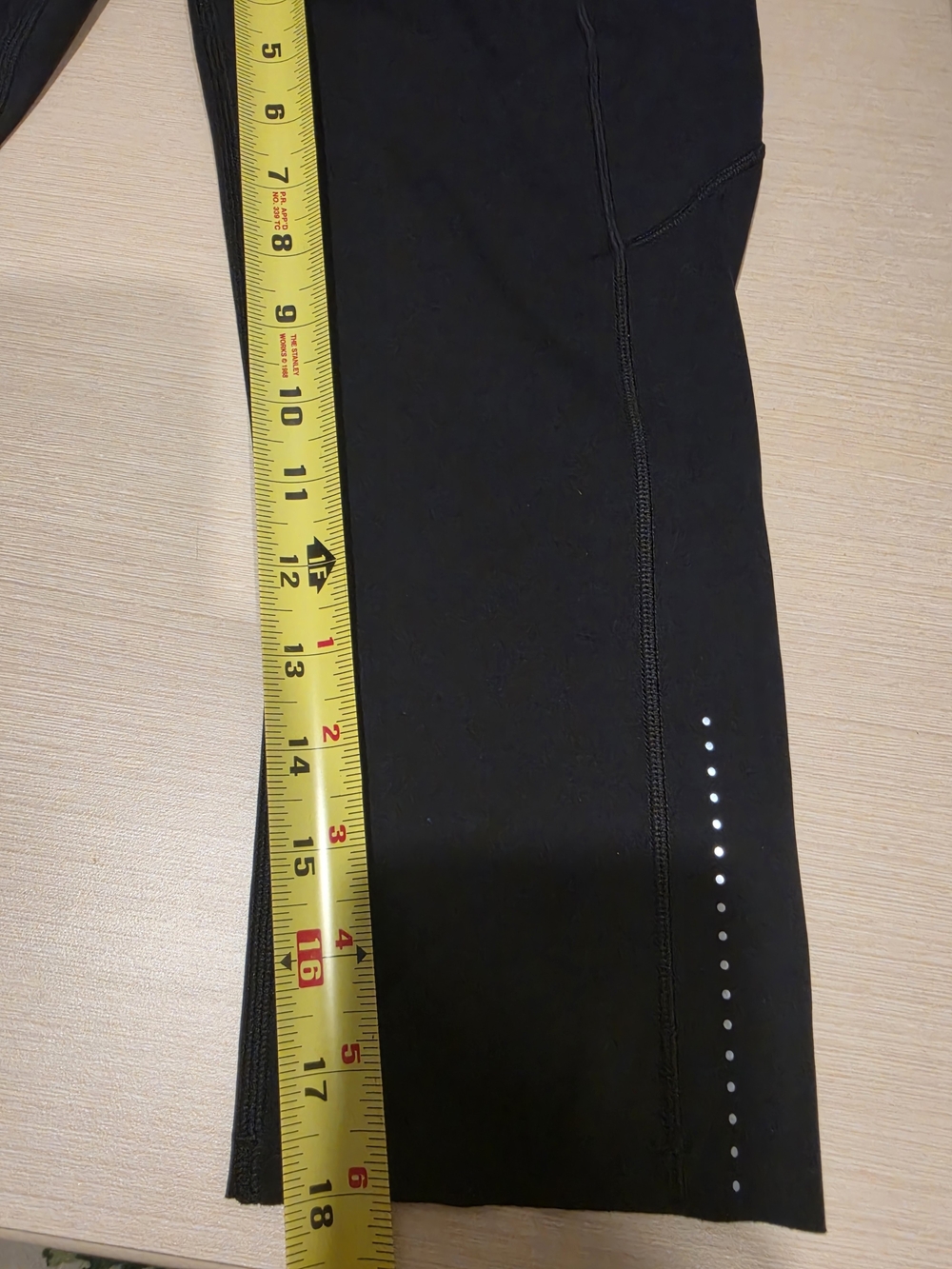Lululemon Fast and Free Crop II 19" Nulux Running Leggings Black Size 8 Pockets - Picture 4 of 7